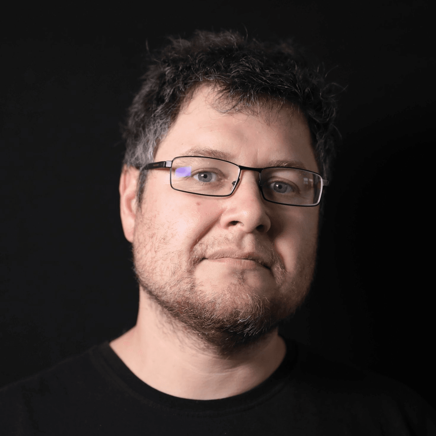 Суд в Дагестане отменил постановление об аресте журналиста Владимира Севриновского