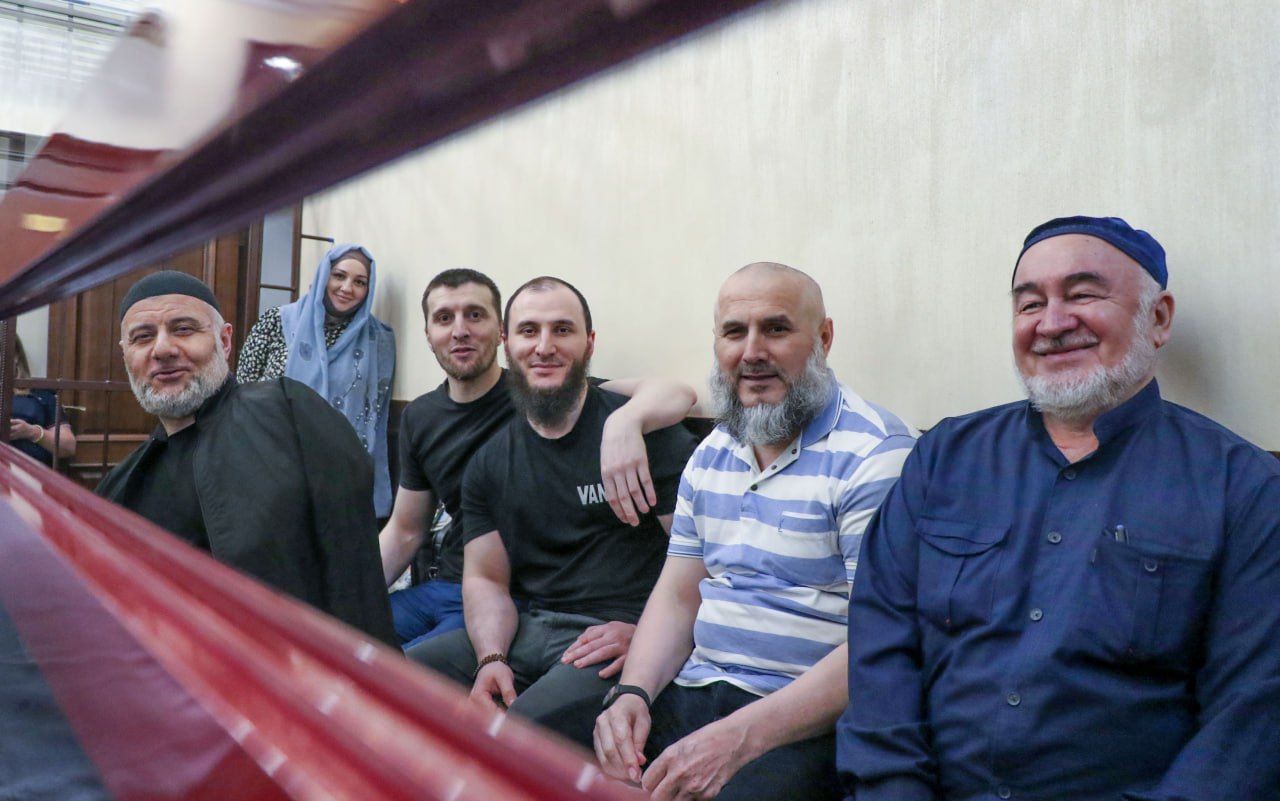 «Судья такие вещи делает в приговоре — вот где дискредитация власти»