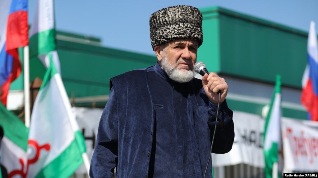 Ахмед Барахоев на митинге в Магасе, 26 марта 2019 г.